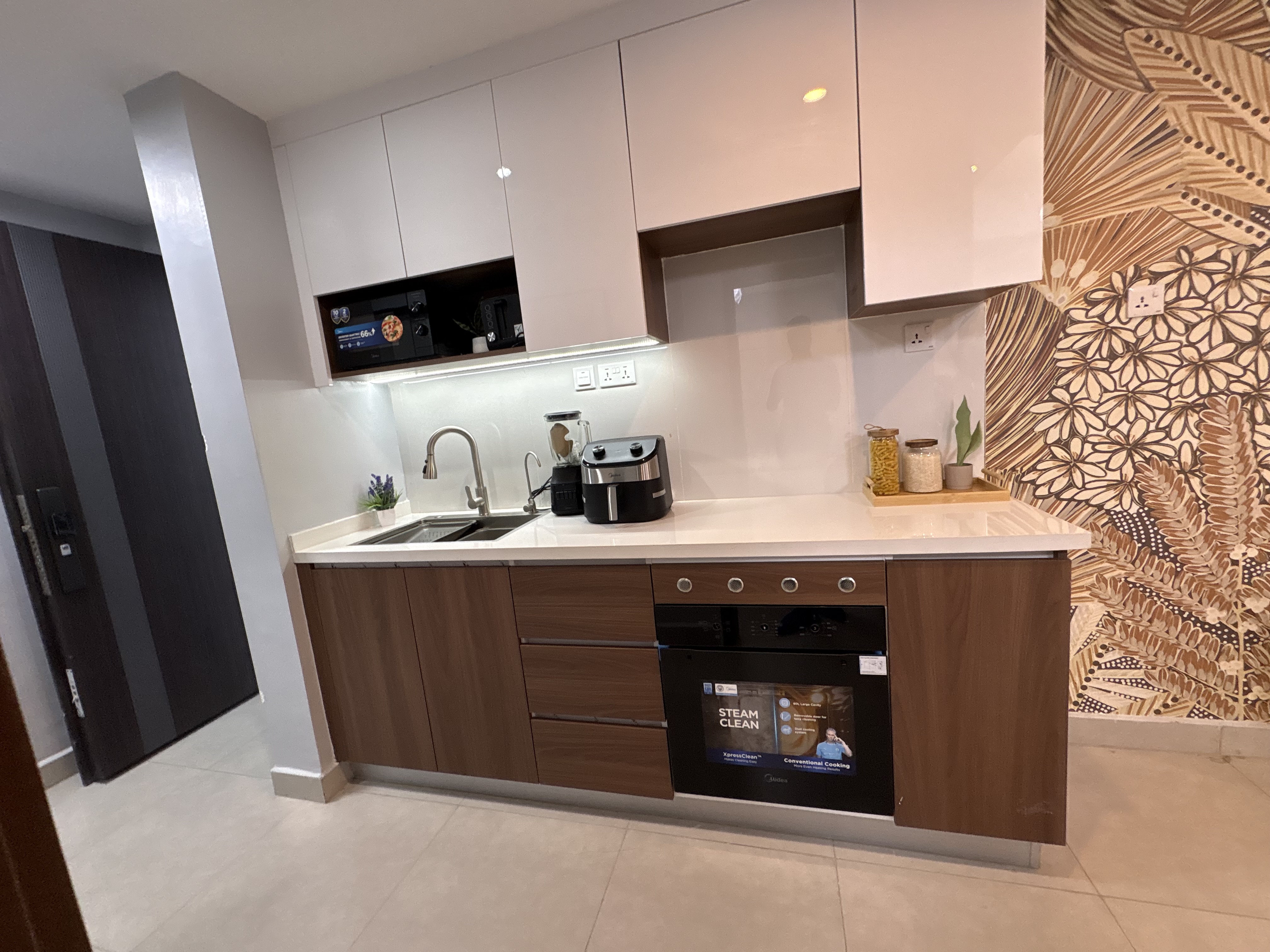 Emerald Residences Kilimani - Modern 1 & 2 Bedrooms image 4 in Kilimani, Nairobi